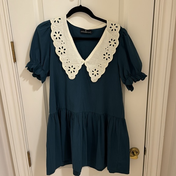 Peacock Green Kit Dress
POMANDER PLACE - Picture 5 of 6